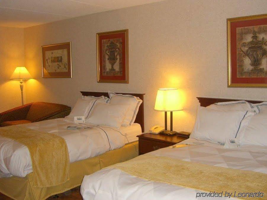Radisson Akron-Fairlawn Copley Montrose Exterior foto